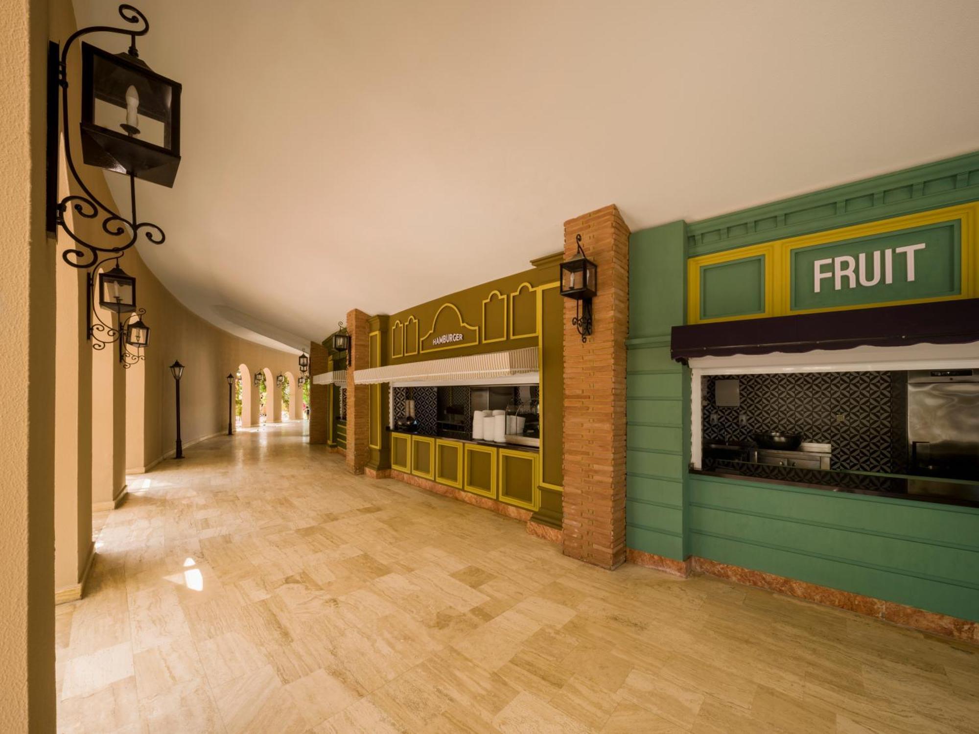 Kremlin Palace Antalya Exterior photo The Food Court