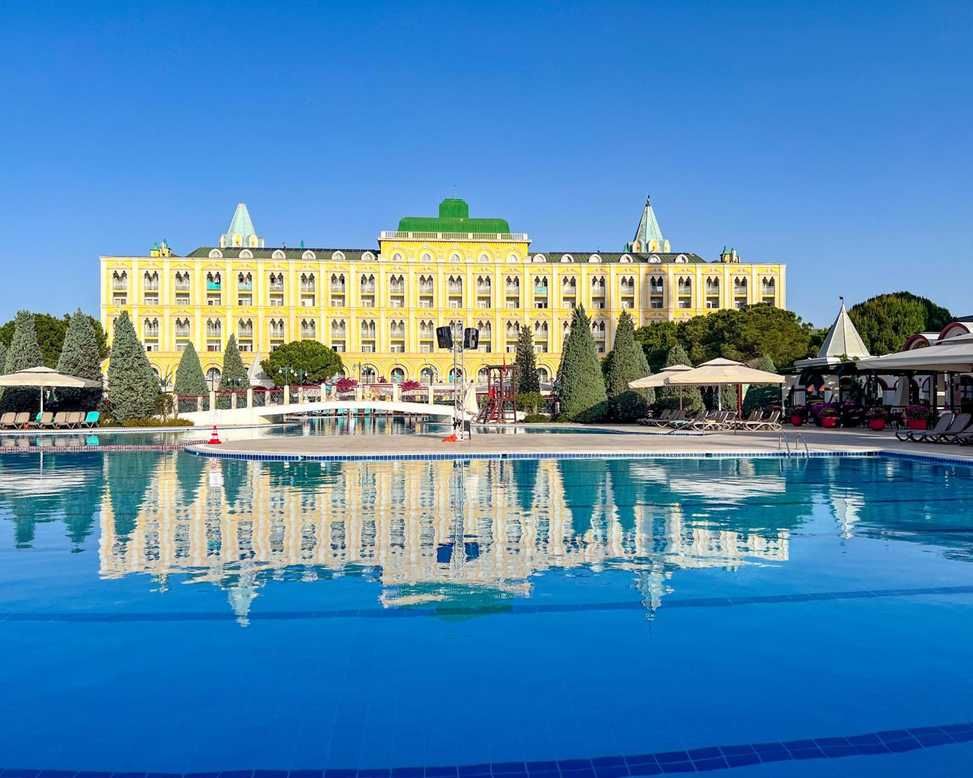 Kremlin Palace Antalya Exterior photo