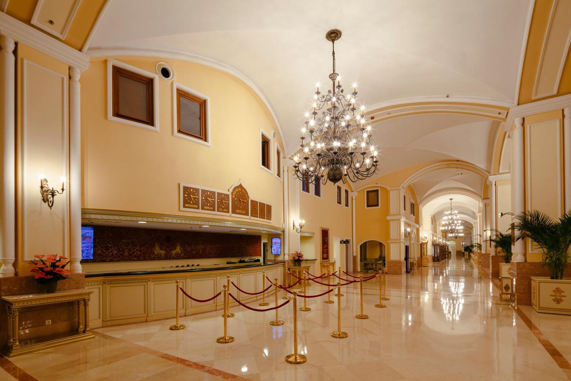 Kremlin Palace Antalya Exterior photo Lobby